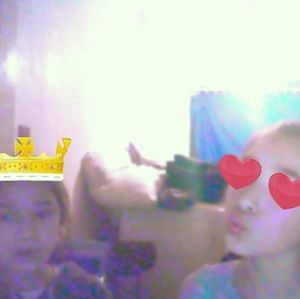 Meet your Posher, Nuvia